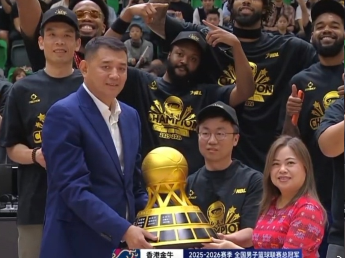 世界杯直播入口-CBA要变天了！四川41连败球员都快跑光了，香港金牛3连冠坐等升级